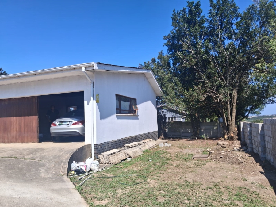 To Let 3 Bedroom Property for Rent in Amalinda Eastern Cape